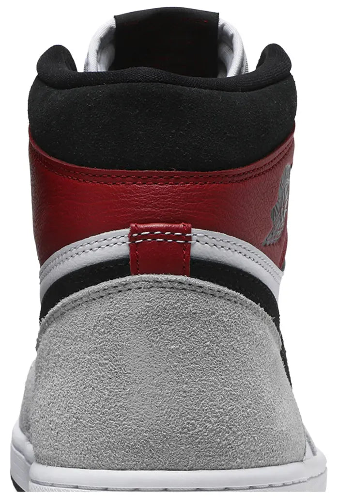Air Jordan 1 Retro High OG 'Smoke Grey'