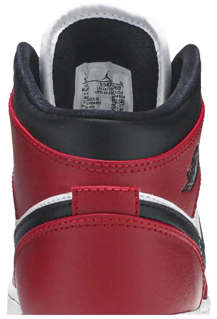 Air Jordan 1 Mid 'Chicago Black Toe'