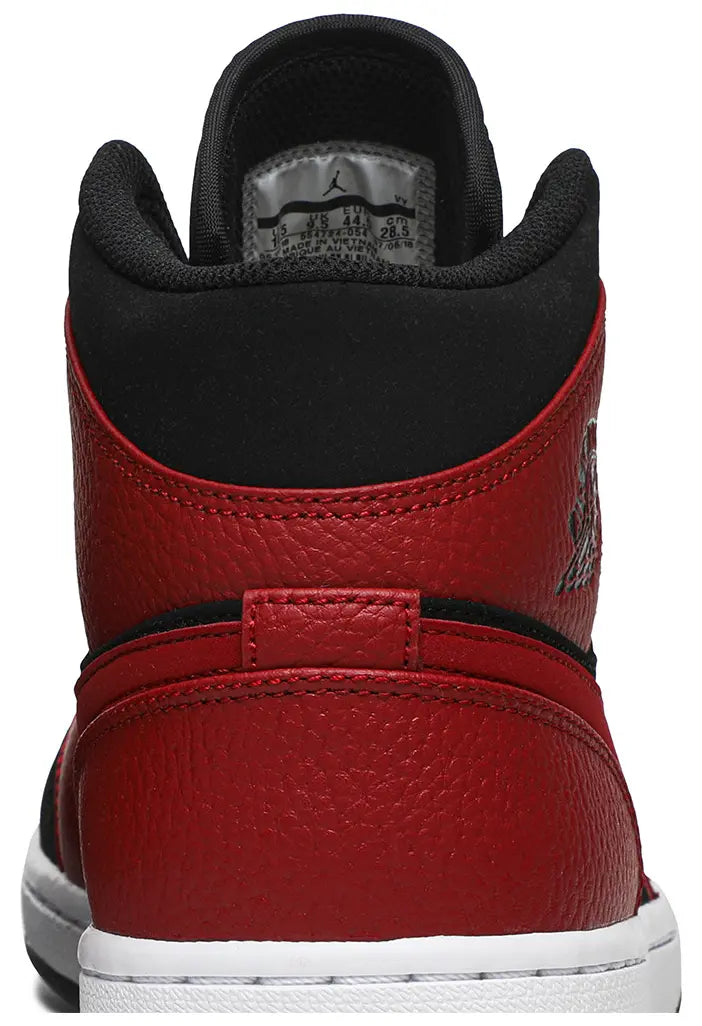 Air Jordan 1 Mid 'Bred'